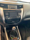 Auto Nissan NP300 Doble Cabina 2019 de único dueño en buen estado