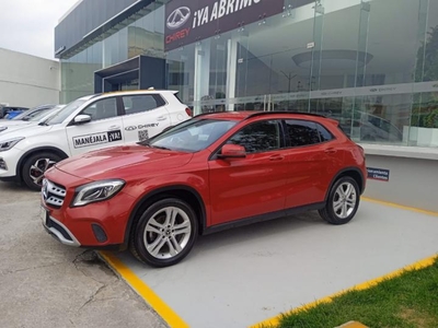 Mercedes Benz GLA 200