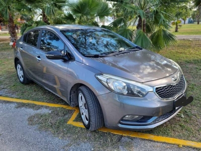 Kia Forte 2.0 Lx Mt