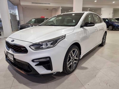 Kia Forte 2.0 Hb Gt At Doble Embrague