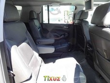 Chevrolet Suburban 2015 5p LTZ V8 53 Aut 4WD 2da