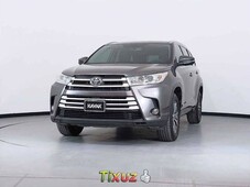 Toyota Highlander 2018 impecable en Juárez