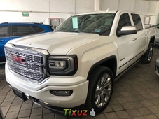 Se pone en venta GMC Sierra 2017