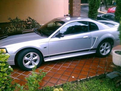 Mustang Gt vip 2001