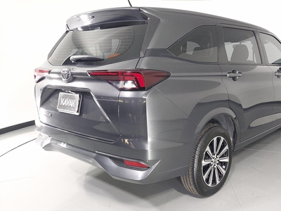 Toyota Avanza 1.5 XLE CVT Minivan 2022