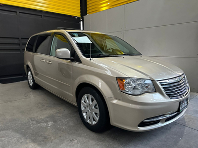 Chrysler Town & Country 3.6 Limited Mt