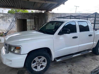 Dodge Dakota Slt Crew Cab 4x2 At