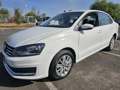 Volkswagen Vento 1.6 Confortline Mt