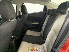 Auto Toyota Yaris 2017 de único dueño en buen estado