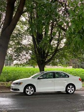 Volkswagen Jetta 2.5 Style Active Mt