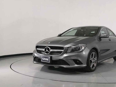 Mercedes Benz CLA 200