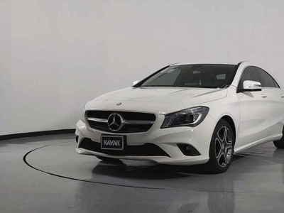 Mercedes Benz CLA 200