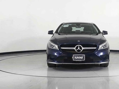 Mercedes Benz CLA 200