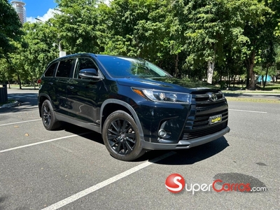 Toyota Highlander SE 2019