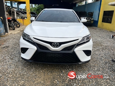 Toyota Camry CE 2019