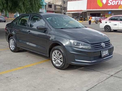 Volkswagen Vento 1.6 Confortline Mt