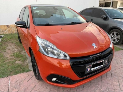 Peugeot 208 1.6 Féline At