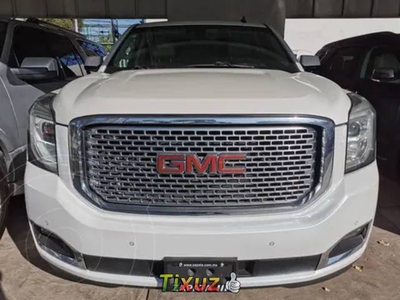 GMC Yukon Denali 8 Vel AWD