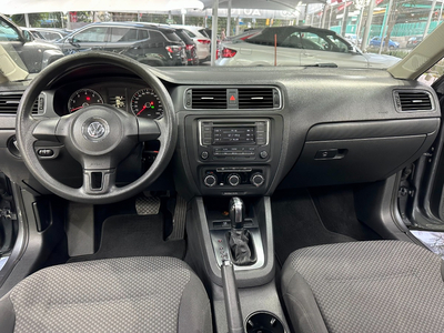 Volkswagen Jetta 2.5 Style Active Tiptronic At