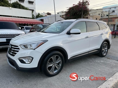 Hyundai Grand Santa Fe 2016