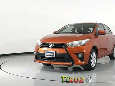 235718 Toyota Yaris 2017 Con Garantía