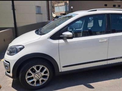 Volkswagen Up! 1.0 Cross Up! Mt