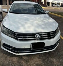 Volkswagen Passat 2016 4 cil automático americano