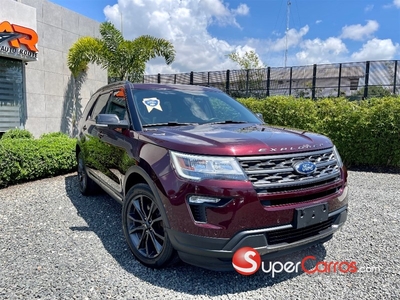 Ford Explorer XLT 4WD 2018