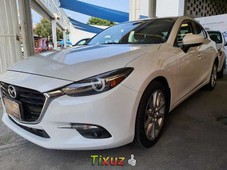 Se vende urgemente Mazda 3 2018 en Cuauhtémoc