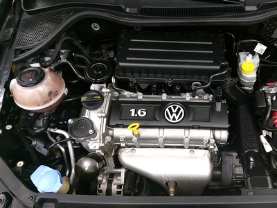 Volkswagen Polo 1.6 MT Hatchback 2017
