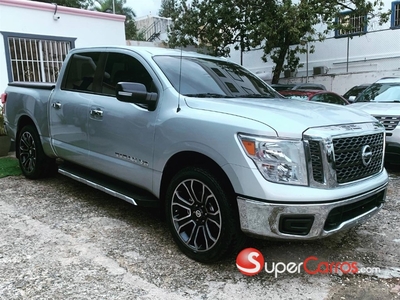 Nissan TITAN SE 2018