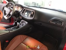 Auto Dodge Challenger 2016 de único dueño en buen estado