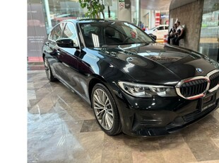 BMW Serie 3320i