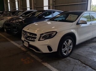 Mercedes Benz GLA 200