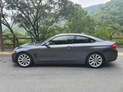 BMW Serie 4 2.0 420ia Coupe Executive At