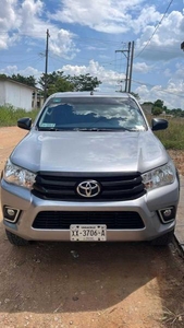 Toyota Hilux 2.7 Cabina Doble Base Mt