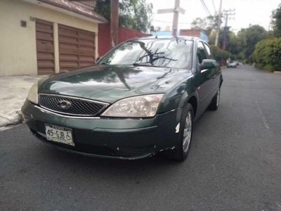 Ford Mondeo 4 Puertas, A/c, T/m
