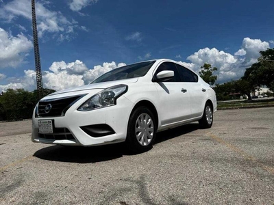 Nissan Versa 1.6 Sense Mt