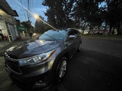 Toyota Highlander 3.5 Limited Panoramic Roof At