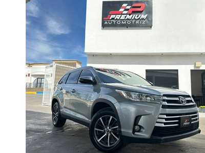 TOYOTA HIGHLANDERTOYOTA HIGHLANDER XLE 2019