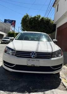 Volkswagen Passat 2.5 Confortline At