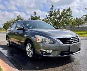 Nissan Altima Advance