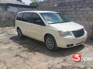 Chrysler Town Country LX 2008