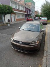 Volkswagen Jetta 2.0 At