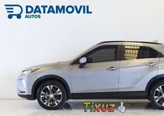 Auto Mitsubishi Eclipse Cross 2019 de único dueño en buen estado