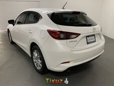 Mazda 3 2017 en buena condicción