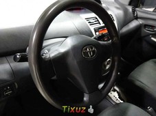 Se vende urgemente Toyota Yaris 2014 en Tlalnepantla