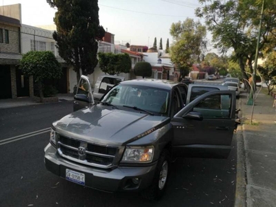 Dodge Dakota Slt Quad Cab 4x2 At