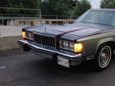 Ford Grand Marquis Dos Puertas