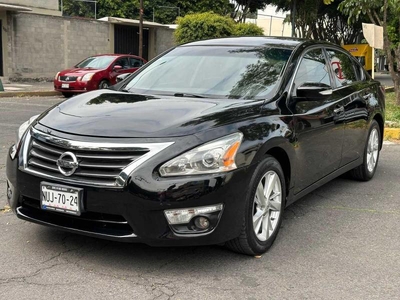 Nissan Altima 2.5 Sense Mt